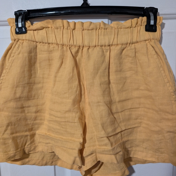 C&C California Pants - Women's C&C California 100 Linen Shorts Size Medium
